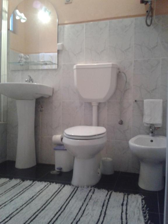 Lira Guest House B&B Porto Bilik gambar