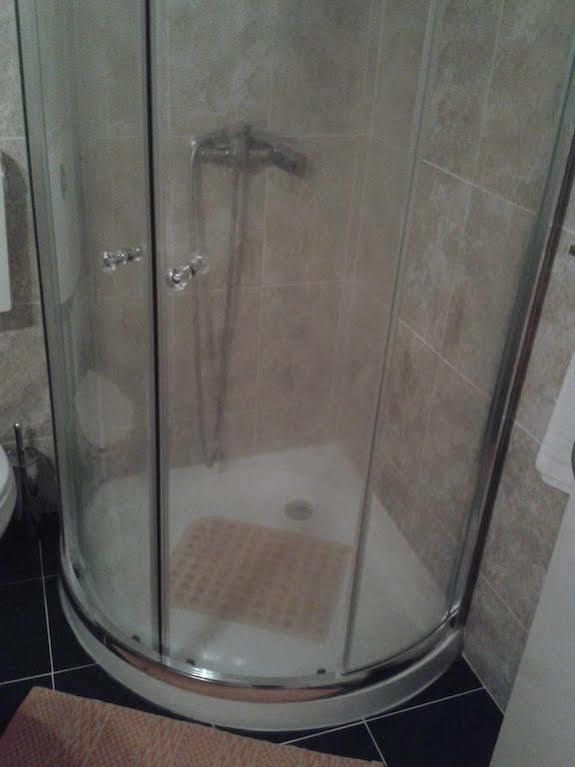 Lira Guest House B&B Porto Luaran gambar