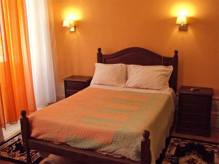 Lira Guest House B&B Porto Luaran gambar